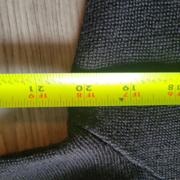 Pendleton Womens Black Cardigan Sweater With Pink Camouflage Trim Size L Wool/Ac - Picture 3 of 7